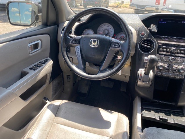 Honda Pilot Vehicle Full-screen Gallery Image 12