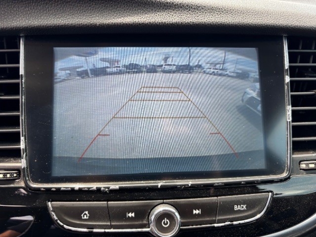 Buick Encore Vehicle Full-screen Gallery Image 11