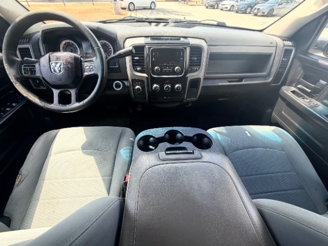 Ram 1500 Vehicle Full-screen Gallery Image 07