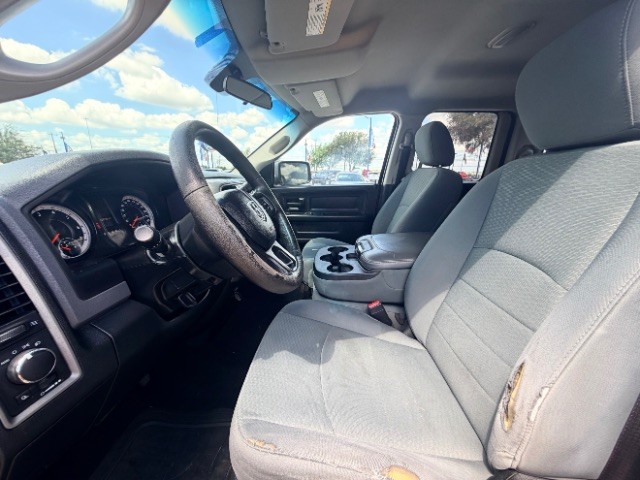 Ram 1500 Vehicle Full-screen Gallery Image 09