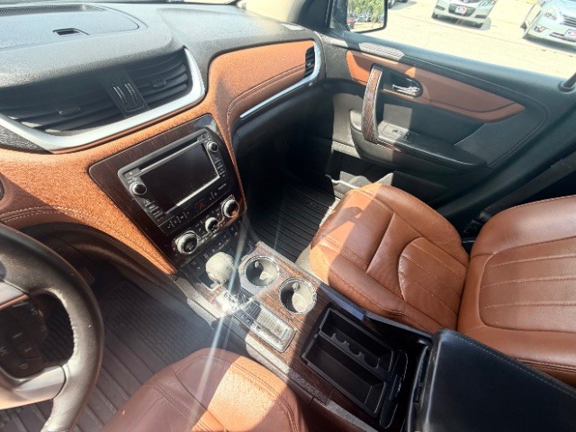Chevrolet Traverse Vehicle Full-screen Gallery Image 10