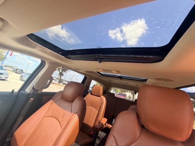 Chevrolet Traverse Vehicle Full-screen Gallery Image 13