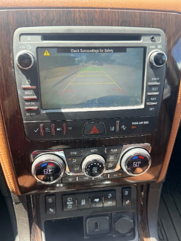 Chevrolet Traverse Vehicle Full-screen Gallery Image 14