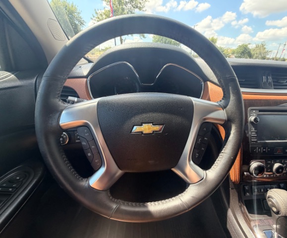 Chevrolet Traverse Vehicle Full-screen Gallery Image 15