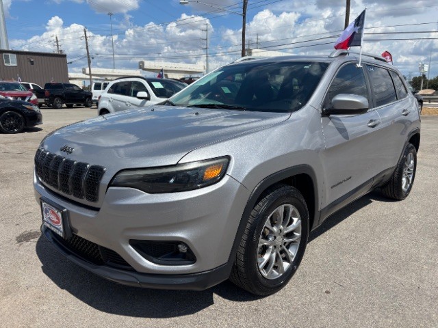 Jeep Cherokee Vehicle Full-screen Gallery Image 03