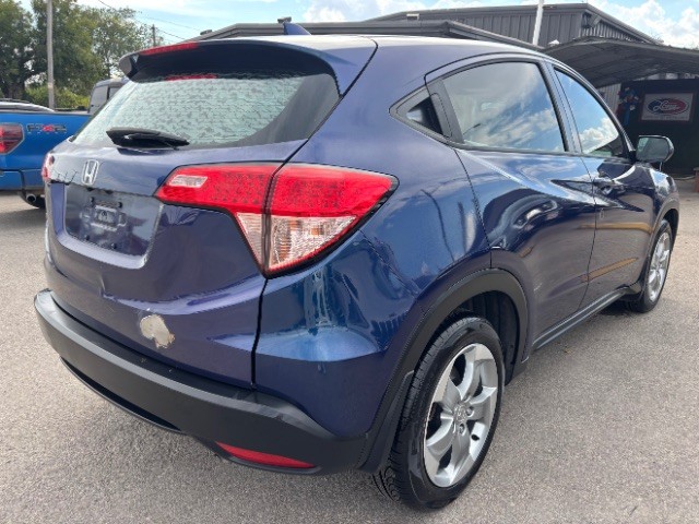 Honda HR-V Vehicle Full-screen Gallery Image 05