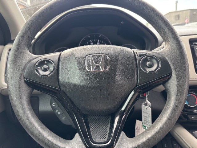 Honda HR-V Vehicle Full-screen Gallery Image 12