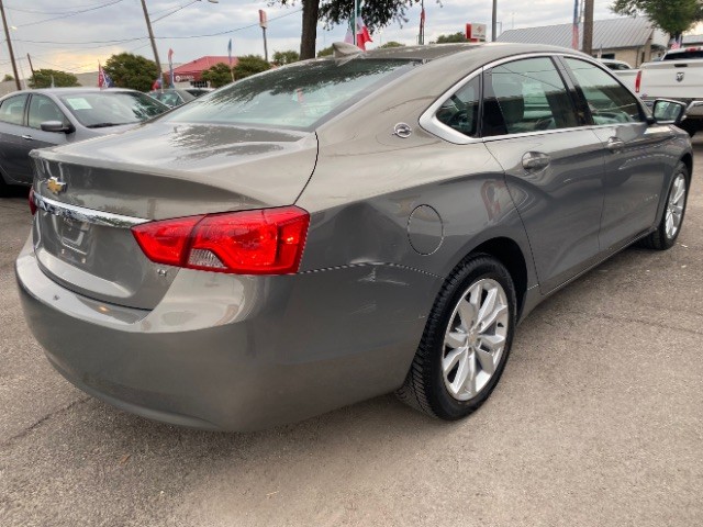 Chevrolet Impala Vehicle Full-screen Gallery Image 04
