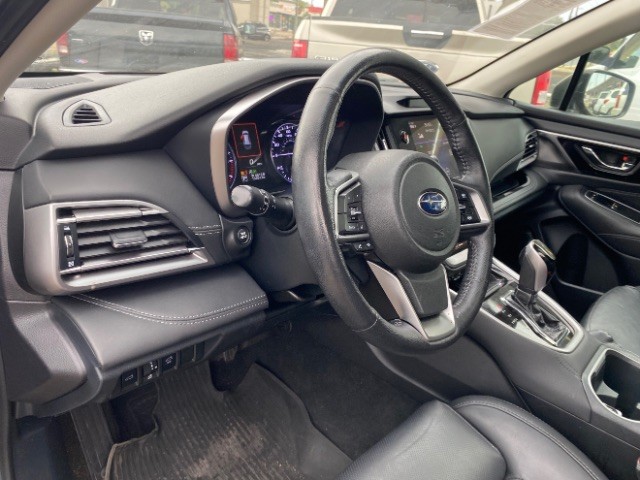 Subaru Outback Vehicle Full-screen Gallery Image 09