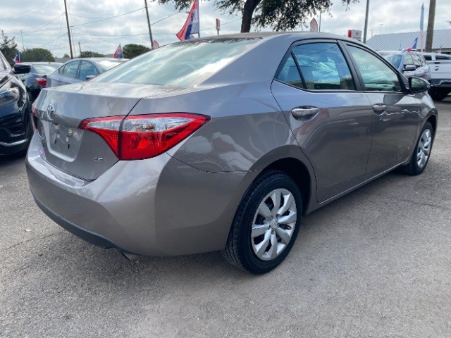 Toyota Corolla Vehicle Full-screen Gallery Image 04
