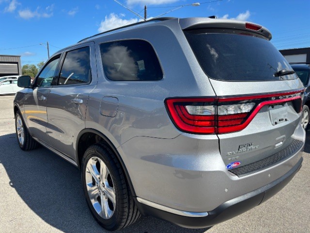 Dodge Durango Vehicle Full-screen Gallery Image 04