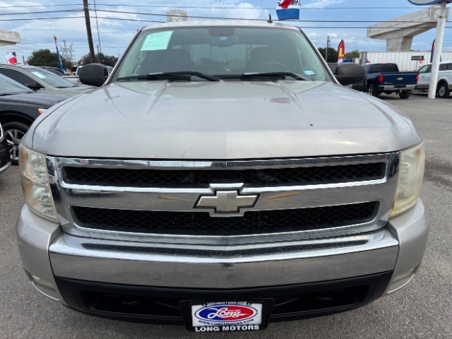 Chevrolet Silverado 1500 Vehicle Full-screen Gallery Image 02
