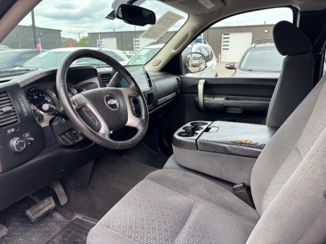 Chevrolet Silverado 1500 Vehicle Full-screen Gallery Image 06