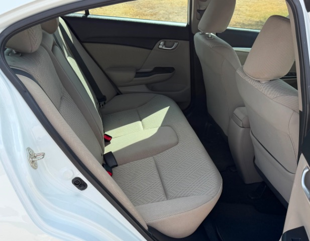 Honda Civic Sedan Vehicle Full-screen Gallery Image 11