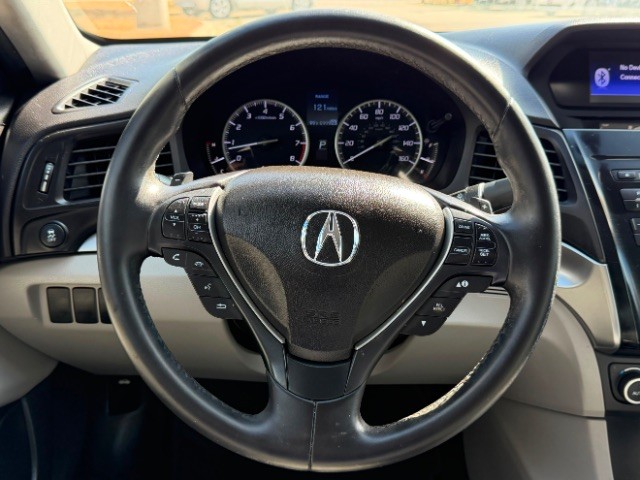 Acura ILX Vehicle Full-screen Gallery Image 11