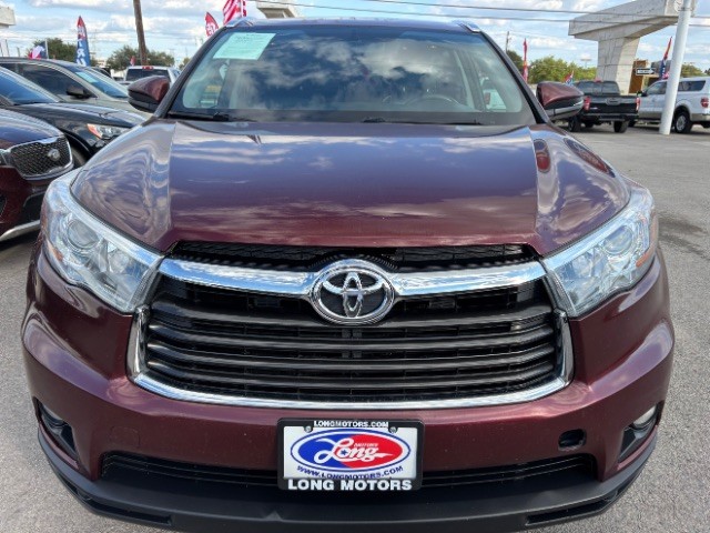 Toyota Highlander Vehicle Full-screen Gallery Image 02