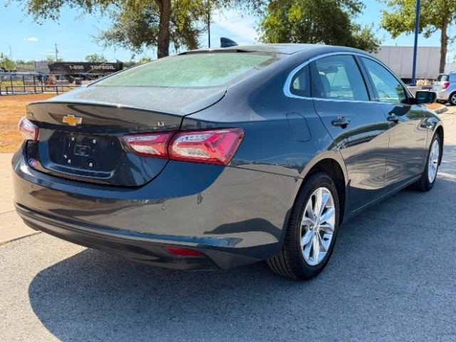 Chevrolet Malibu Vehicle Full-screen Gallery Image 04