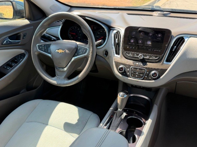 Chevrolet Malibu Vehicle Full-screen Gallery Image 07