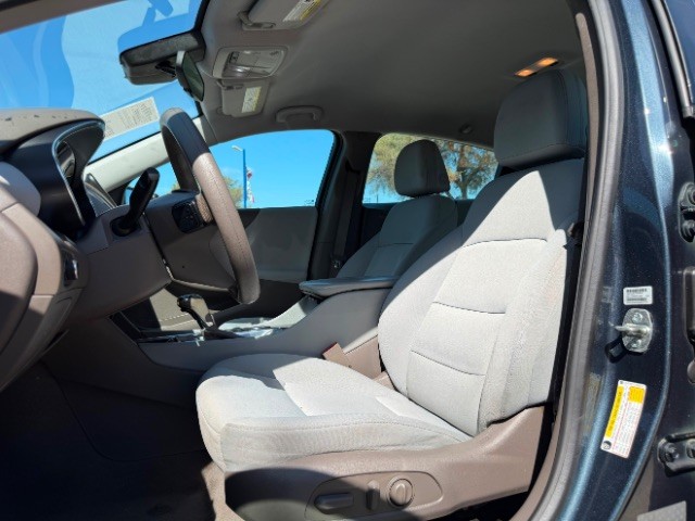 Chevrolet Malibu Vehicle Full-screen Gallery Image 08