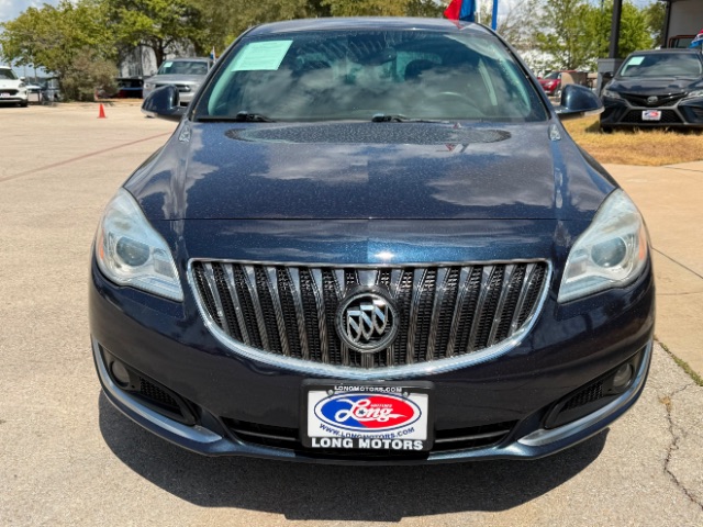 Buick Regal Vehicle Full-screen Gallery Image 02