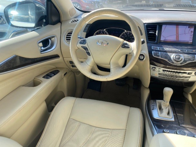 INFINITI QX60 Vehicle Full-screen Gallery Image 12