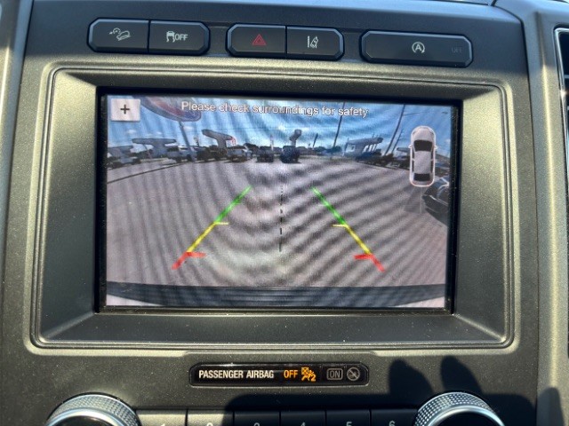 Ford Expedition Vehicle Full-screen Gallery Image 13
