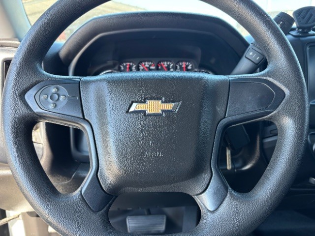 Chevrolet Silverado 1500 Vehicle Full-screen Gallery Image 12