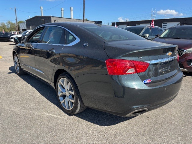 Chevrolet Impala Vehicle Full-screen Gallery Image 04