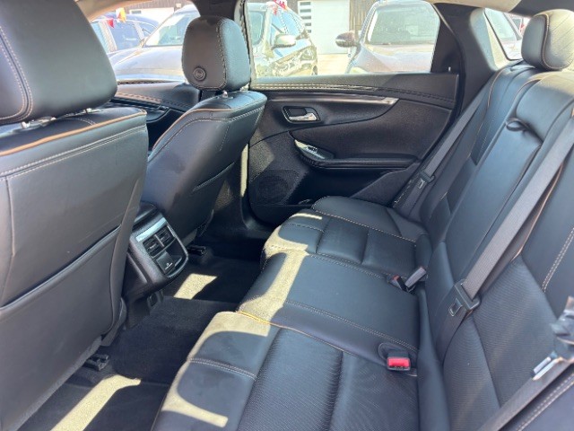 Chevrolet Impala Vehicle Full-screen Gallery Image 06