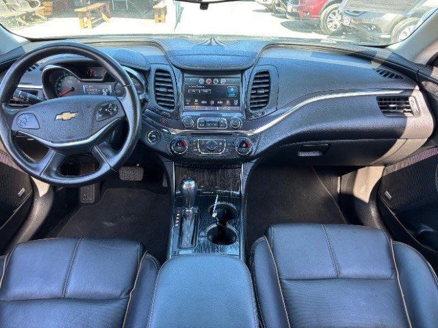 Chevrolet Impala Vehicle Full-screen Gallery Image 07