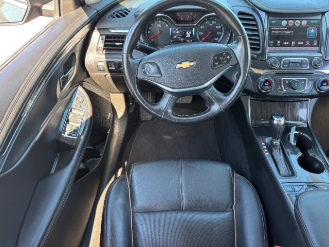Chevrolet Impala Vehicle Full-screen Gallery Image 08