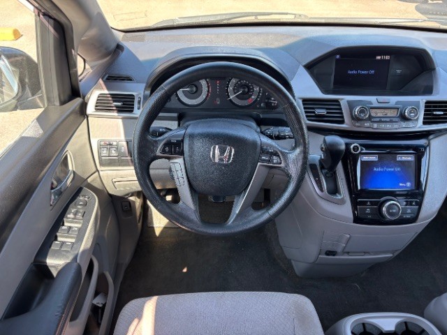 Honda Odyssey Vehicle Full-screen Gallery Image 09