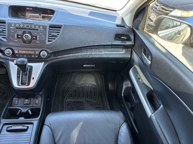 Honda CR-V Vehicle Full-screen Gallery Image 09