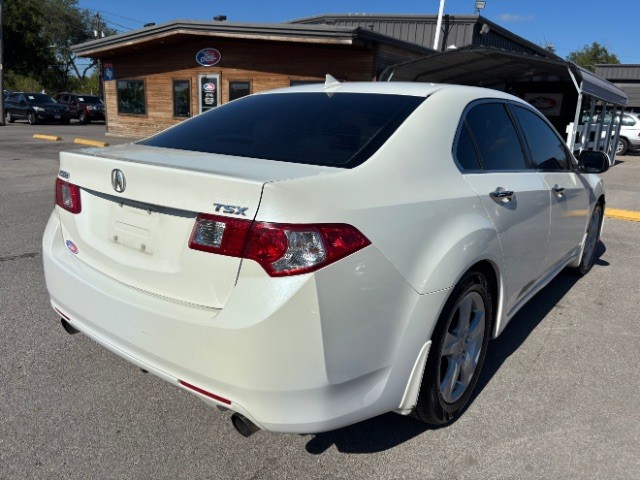 Acura TSX Vehicle Full-screen Gallery Image 05