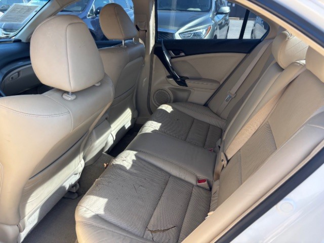 Acura TSX Vehicle Full-screen Gallery Image 06