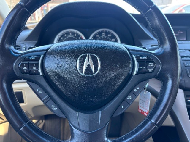 Acura TSX Vehicle Full-screen Gallery Image 12