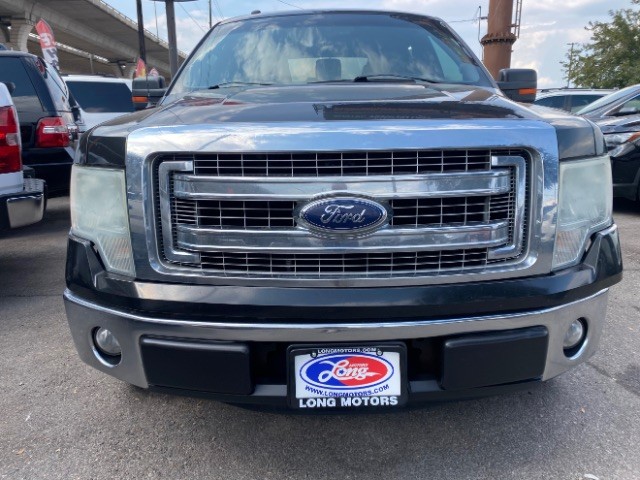 Ford F-150 Vehicle Full-screen Gallery Image 02