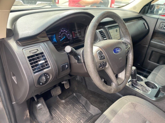 Ford Flex Vehicle Full-screen Gallery Image 10