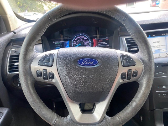 Ford Flex Vehicle Full-screen Gallery Image 15