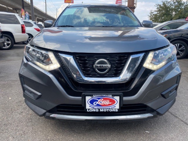 Nissan Rogue Vehicle Full-screen Gallery Image 02