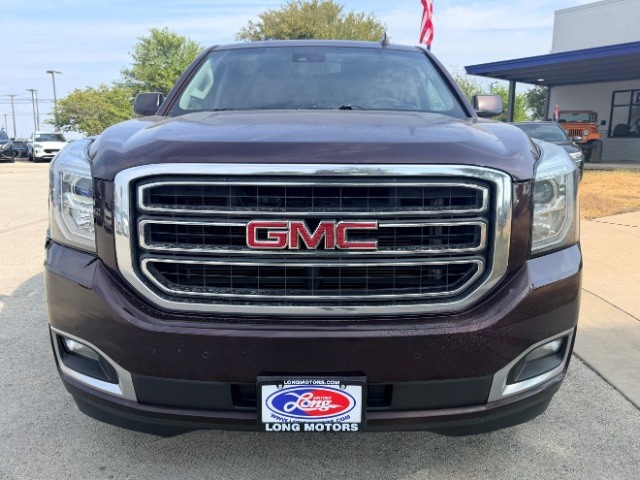 GMC Yukon Vehicle Full-screen Gallery Image 02