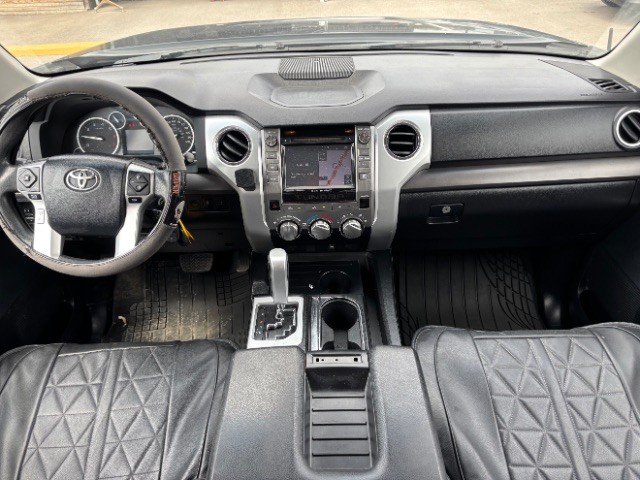 Toyota Tundra 2WD Vehicle Full-screen Gallery Image 08