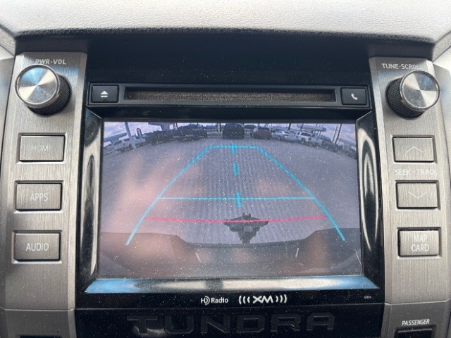 Toyota Tundra 2WD Vehicle Full-screen Gallery Image 11