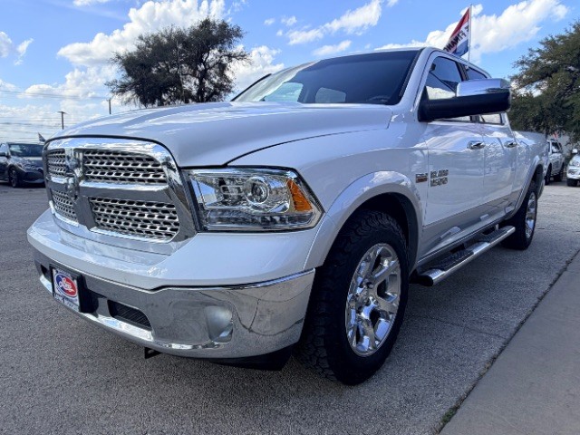 Ram 1500 Vehicle Full-screen Gallery Image 03