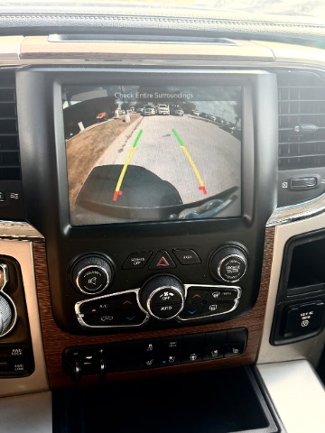 Ram 1500 Vehicle Full-screen Gallery Image 12