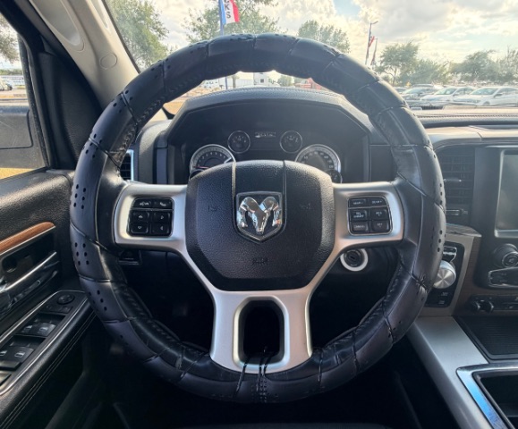 Ram 1500 Vehicle Full-screen Gallery Image 13