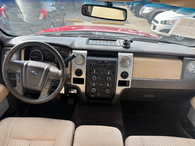 Ford F-150 Vehicle Full-screen Gallery Image 07