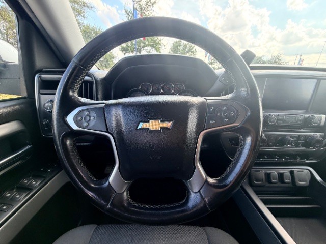 Chevrolet Silverado 1500 Vehicle Full-screen Gallery Image 14