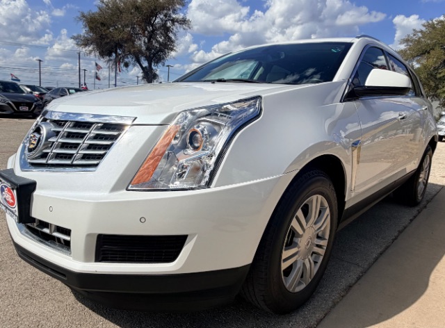 Cadillac SRX Vehicle Full-screen Gallery Image 03