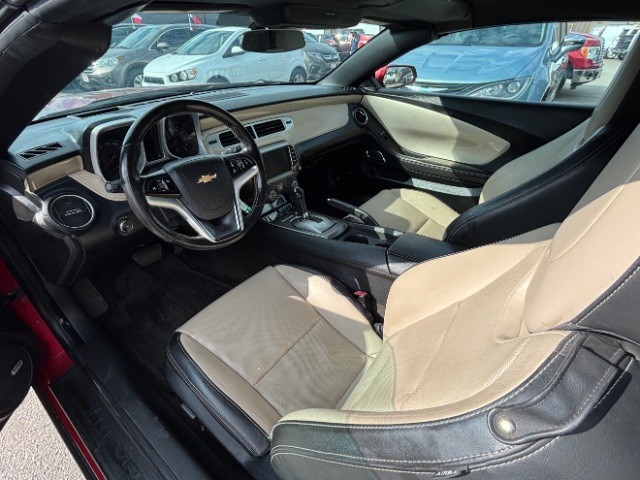 Chevrolet Camaro Vehicle Full-screen Gallery Image 09